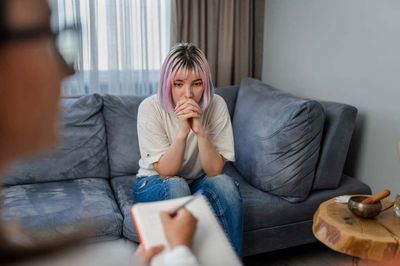Get The Facts: Which Principle Underlies Cognitive Therapy?
