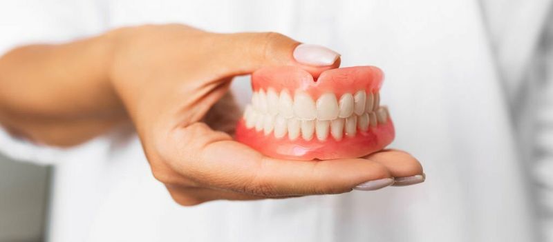 Before And After Dentures: 4 Must-Know Tips